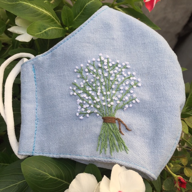 Khẩu trang vải linen thêu tay