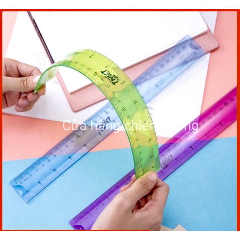 Thước kẻ nhựa Dẻo.Uốn cong thoải mái ko gẫy.Loại 20cm &amp; 30cm