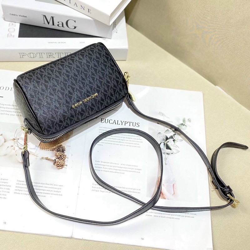 TÚI MICHAEL KORS TRỐNG MINI