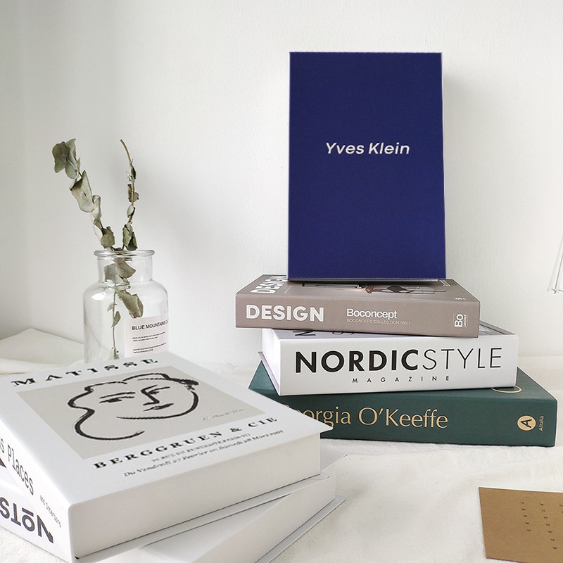 Sách Mô Hình Dùng Trang Trí Chụp Ảnh Độc Đáo