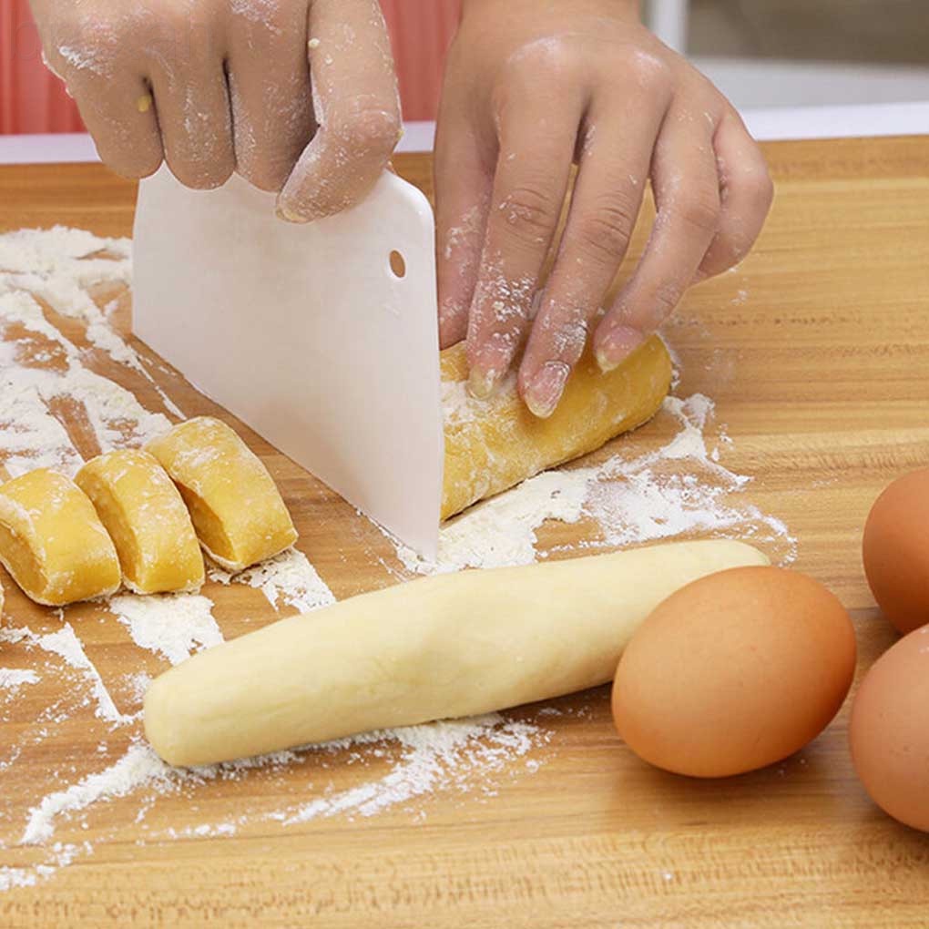 Set 2 Dụng Cụ Cắt Bột Làm Bánh Bằng Nhựa Pp