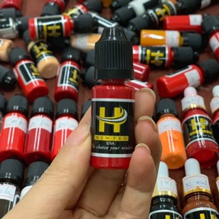 Mực phun xăm thẩm Mỹ