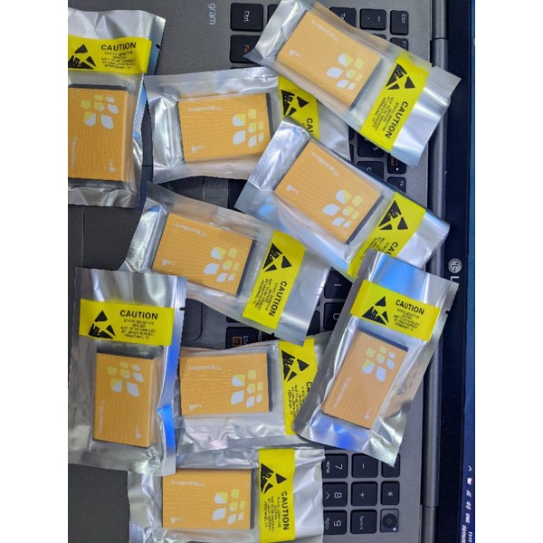 Pin BlackBerry CM2 CM-2 dùng cho 8100 8110 8120 8220