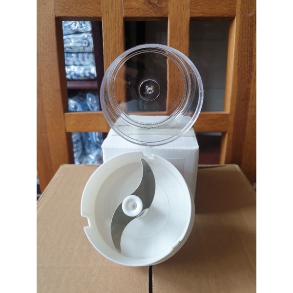 Dụng cụ xay tỏi, ớt bằng tay mini food Chopper