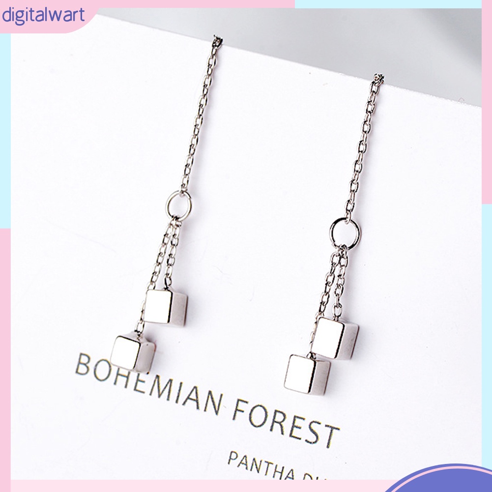 Khuyên tai dáng dài tua rua thời trang dành cho bạn nữ