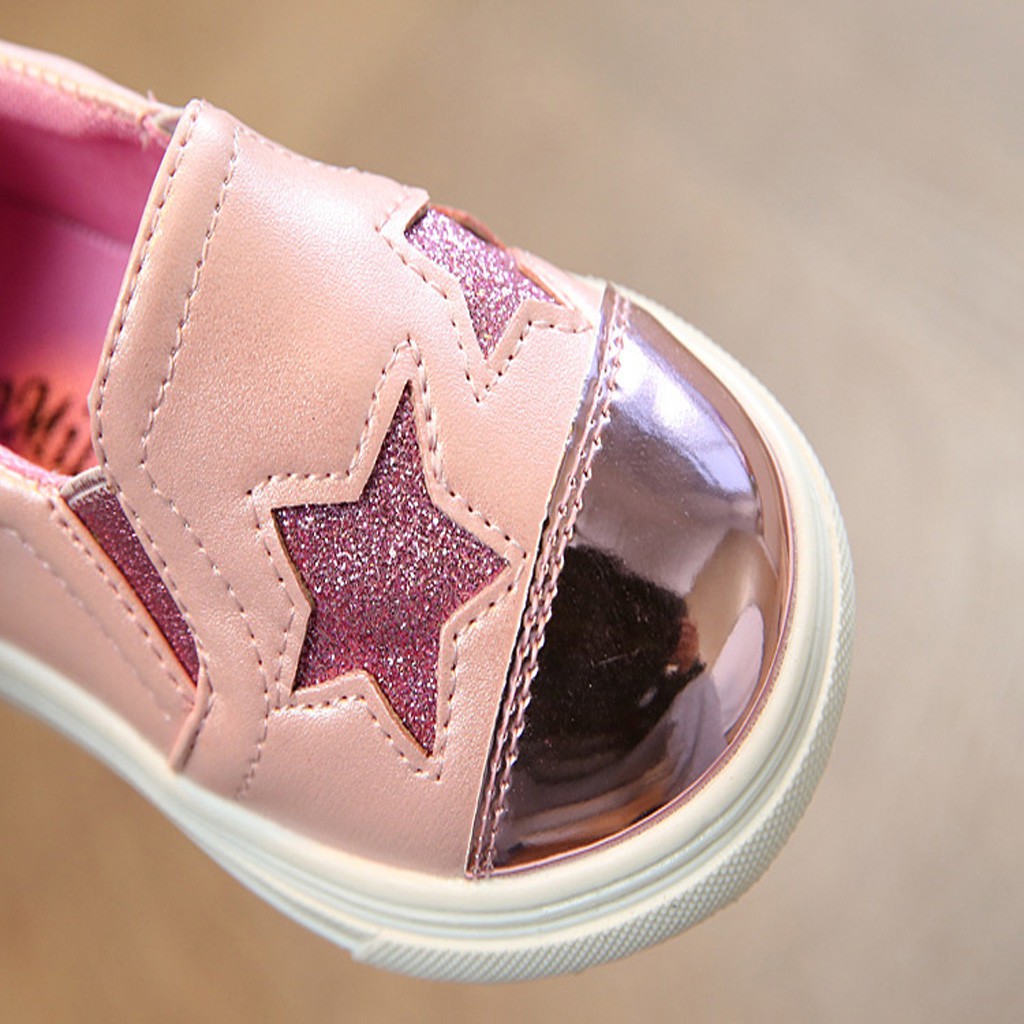 Giày lười đế bằng họa tiết ngôi sao dễ thương cho bé gái