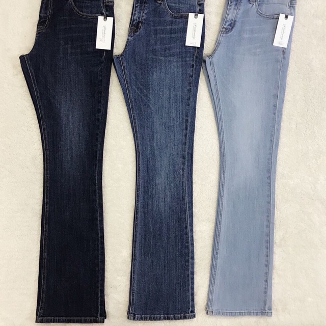 jeans ống loe dài