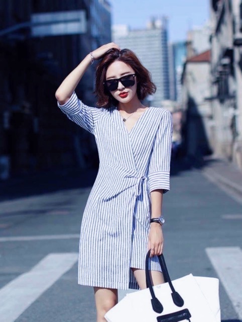 Đầm váy sọc xanh lệch tà