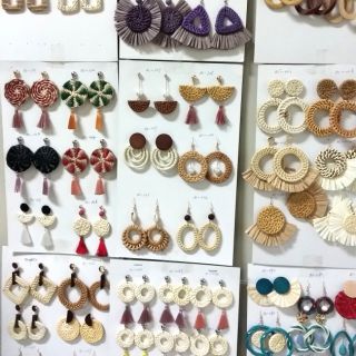 Combo 100 đôi khuyên tai mây tre cói trộn mẫu