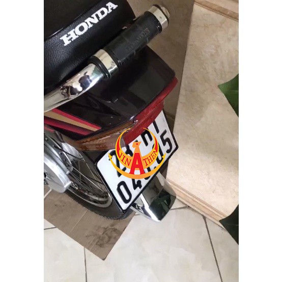 Đuôi bạc, ốp mõm gắn dè sau Dream