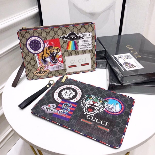 Clutch gucci hổ