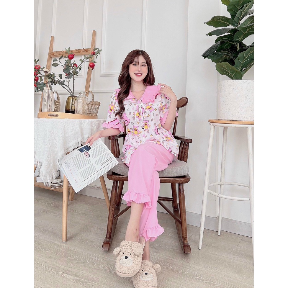 Đồ ngủ pijama tay ngắn có 2 túi áo vải kate lụa siêu xinh họa tiết dâu gấu ,set đồ bộ vải kate lụa phom dưới 57
