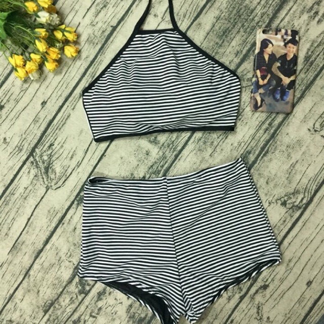 Bikini yếm sọc