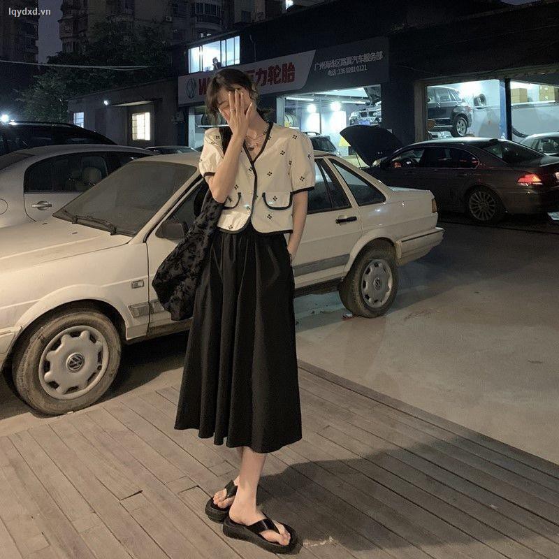 Set áo thun tay ngắn + chân váy lưng cao quyến rũ thời trang dành cho nữ