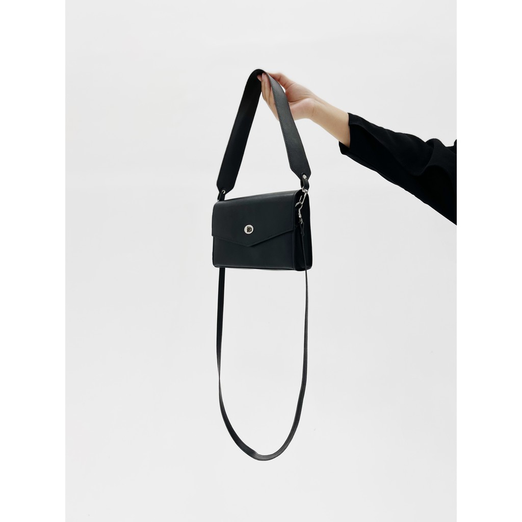 Modesty - Túi 2 kiểu dây Row Bag