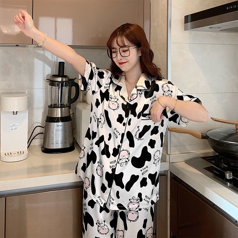 Đồ ngủ Vải Lụa Satin In Họa Tiết Bò Sữa Thoáng Khí Gợi Cảm Cho Nữ