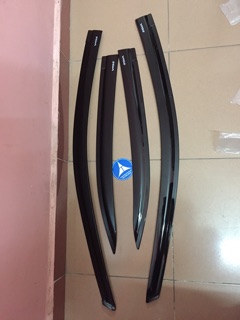 Vè che mưa Toyota Vios