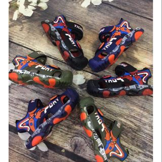 Sandal rọ mũi bé trai