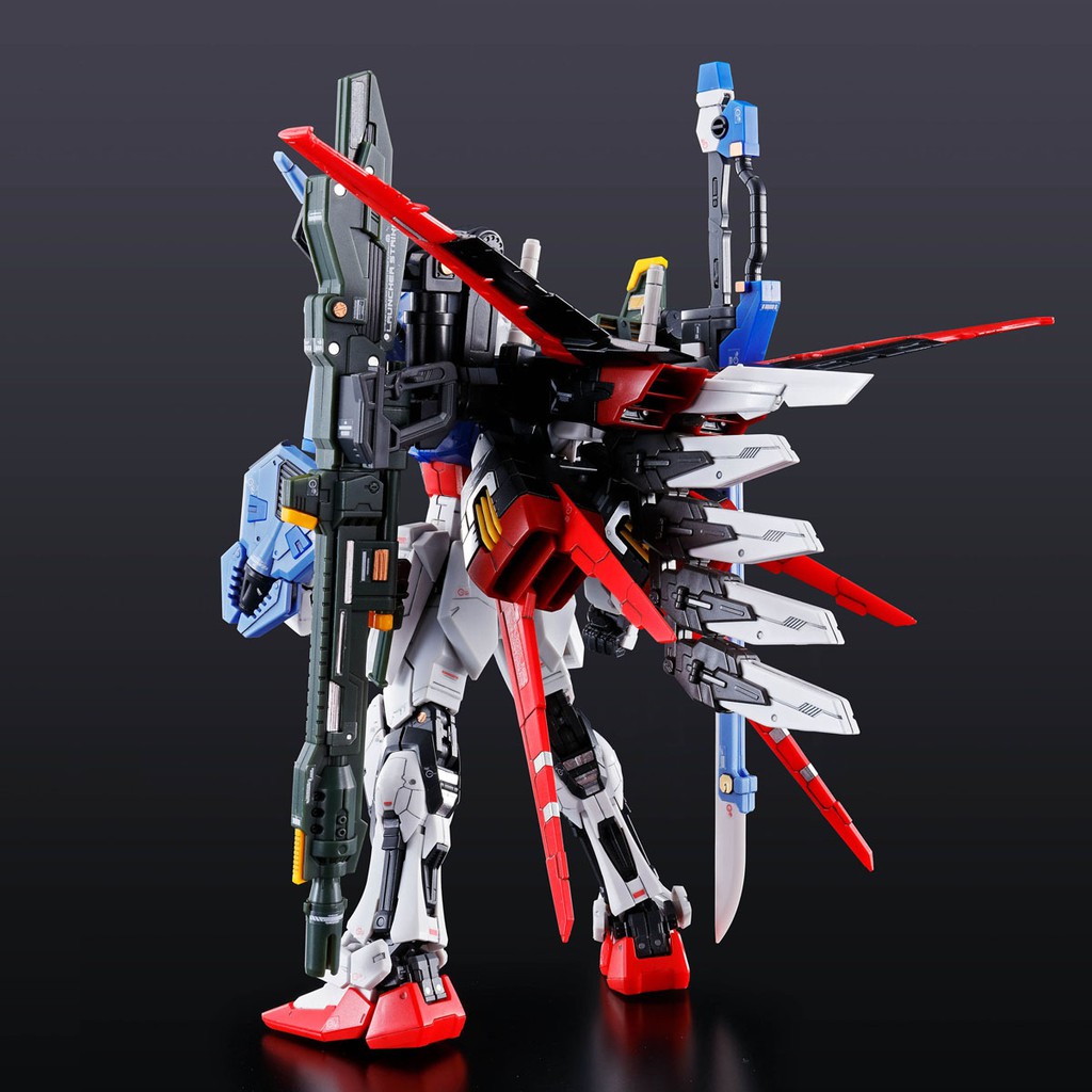 Mô Hình Lắp Ráp Gundam RG Perfect Strike (tặng kèm base)