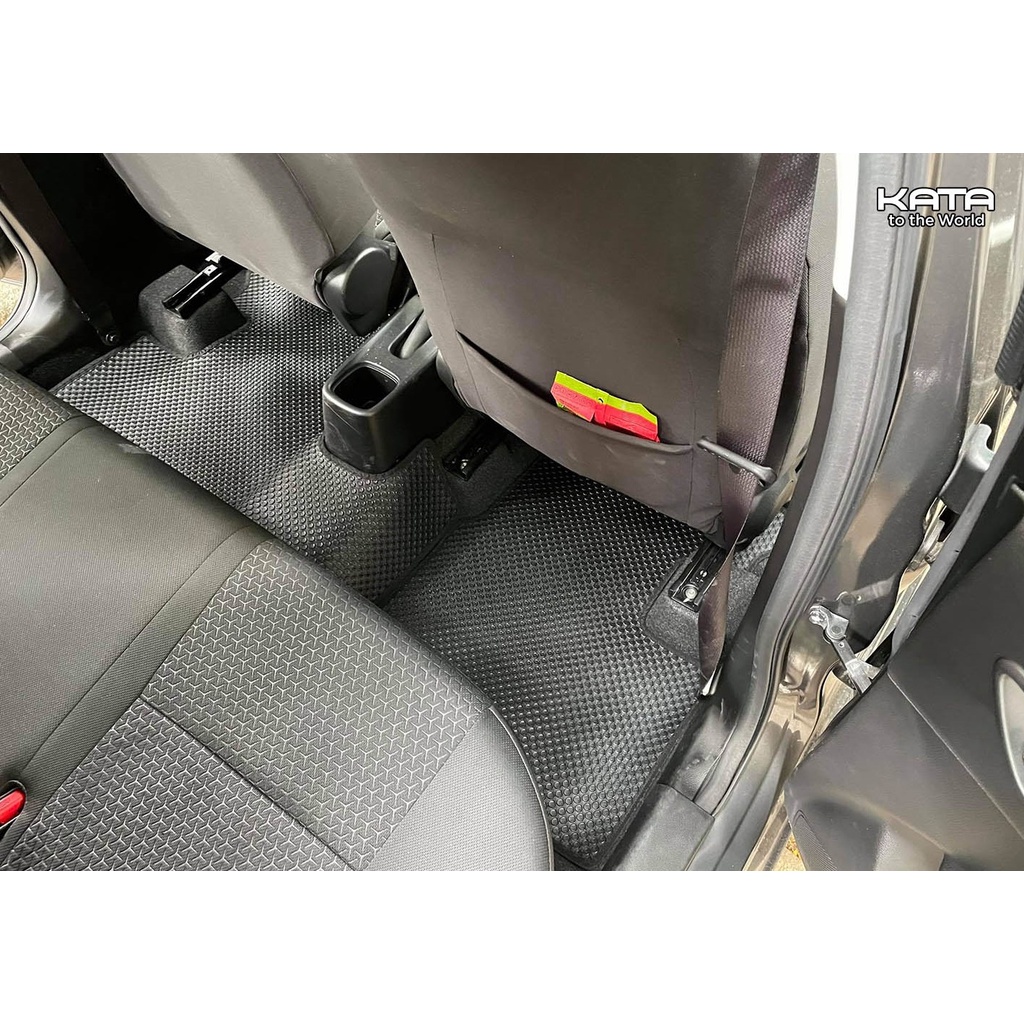 Thảm Lót Sàn Ô Tô KATA Cao Cấp Cho Xe Suzuki Swift  - Không mùi, Không ẩm mốc, Dễ dàng vệ sinh