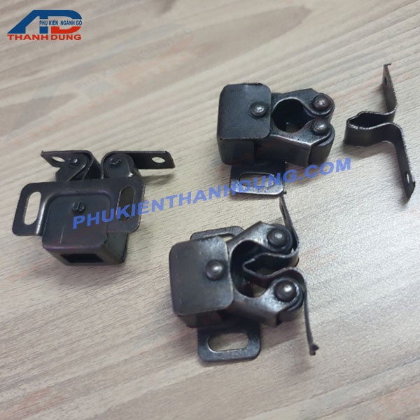 Chốt sập kẹp cánh cửa tủ