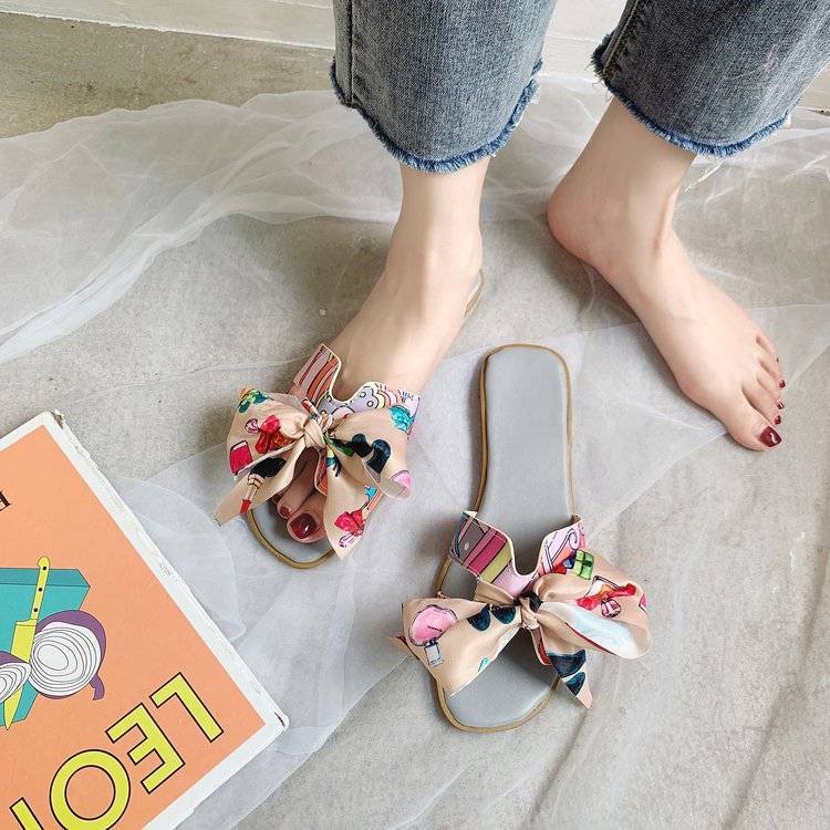 Slippers women's summer 2020 new all-match outer wear flat beach shoes bow fashion non-slip flip-flop sandals tide