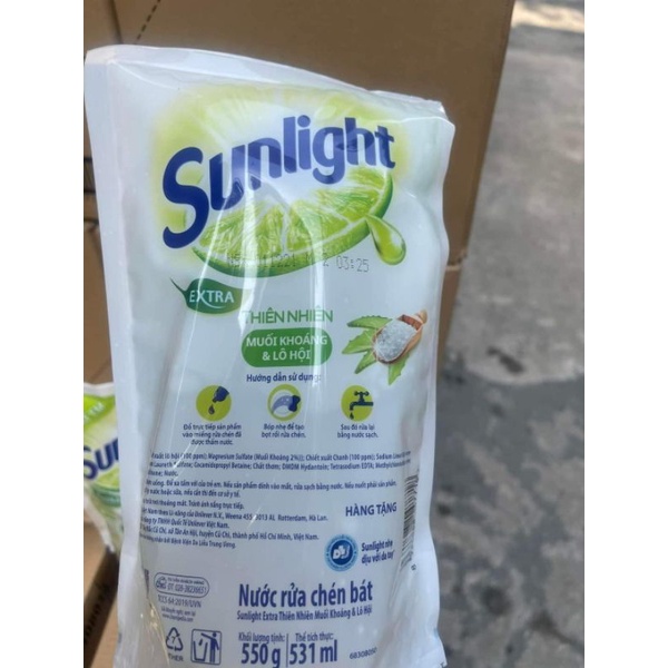 Nước rửa chén sunlight 550g..