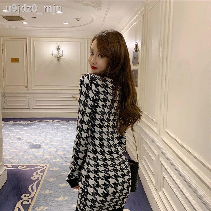 Retro slim slimming houndstooth sweater autumn and winter 2020 new female light luxury dress ins wind super fairy tide | BigBuy360 - bigbuy360.vn