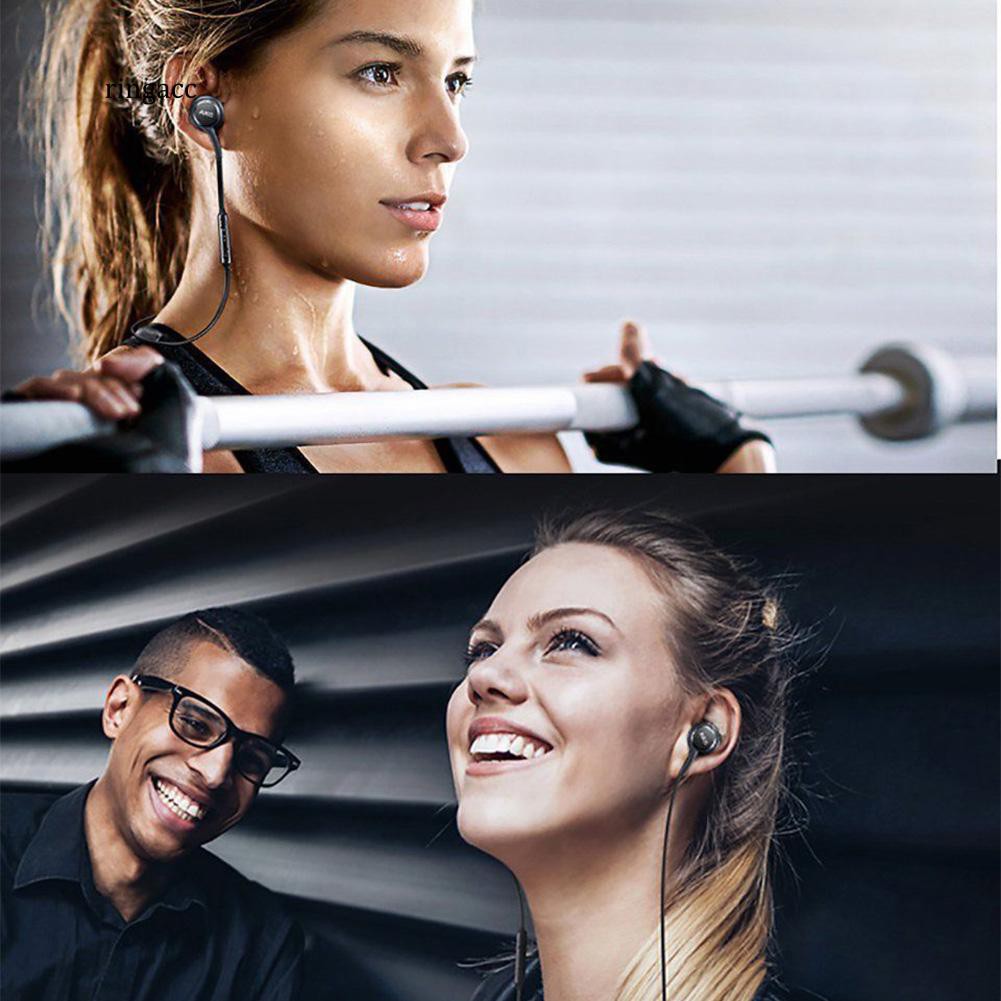 Tai nghe nhét tai có nút điều chỉnh âm lượng tiện dụng