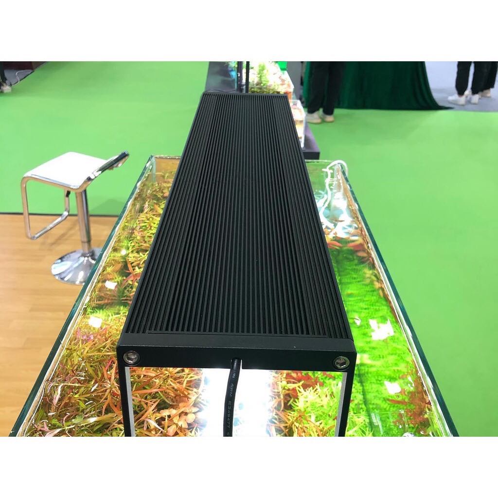 Đèn CHIHIROS WRGB 2 SLIM | Đèn Led Cao Cấp Cho Hồ Thủy Sinh Có App Điều Khiển Hiện Đại