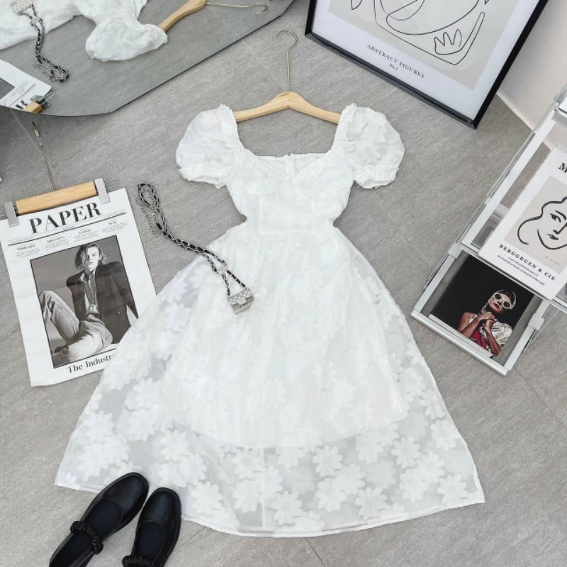 Đầm trắng trễ vai bèo hoa xinh xắn Junnie Dress
