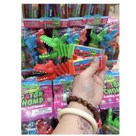 [Sale] Kẹo đồ chơi cá sấu Gator Chomp Mỹ