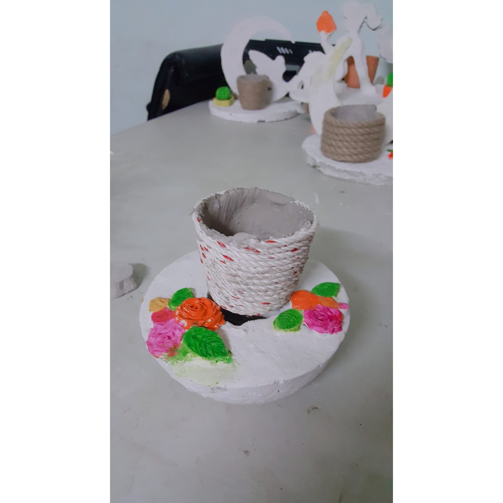 Chậu bướm 3D bằng xi măng nguyên khối