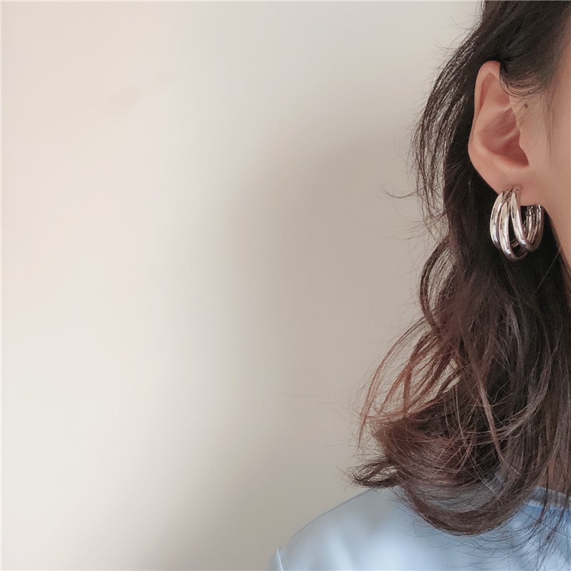 Bông Tai Hình Tròn Cá Tính Độc Đáo Phong Cách Hàn Quốc A596