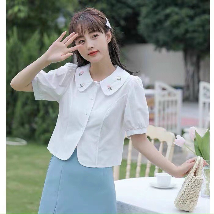Sơ mi cổ sen thêu hoa chất thô mềm hãng Miss.Lin