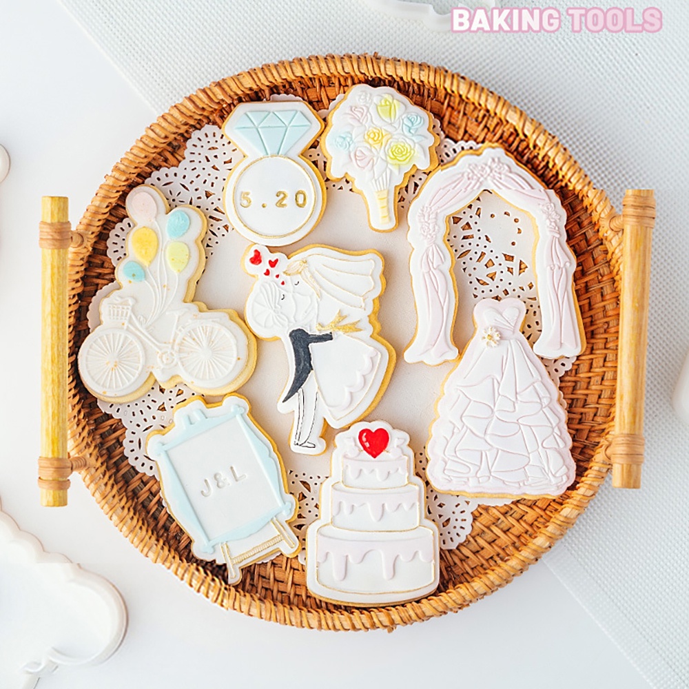 Khuôn cắt tạo hình bánh quy hình cô dâu/ chú rể dễ thương