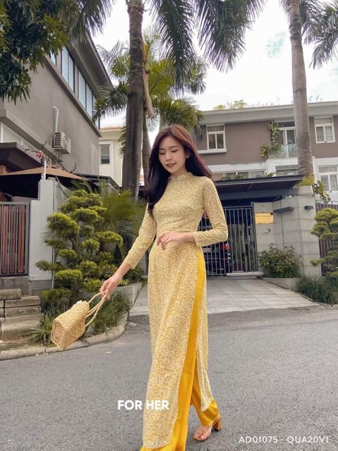 Áo dài hoa nhí vàng