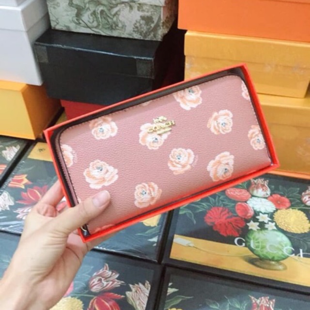 Ví cầm tay thời trang