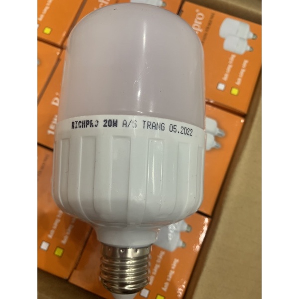 Bóng led Richpro giá rẻ bảo hành 1 năm cháy đổi mới