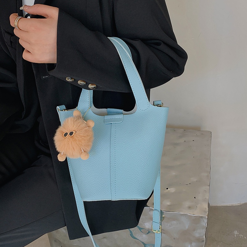 Túi đeo chéo IELGY làm từ da mềm màu trơn phong cách Hàn Quốc thời trang cho nữ