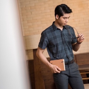 OWEN - Áo Sơ mi ngắn tay Owen vạt ngang chất bạc hà kẻ ca rô rêu xám 220412