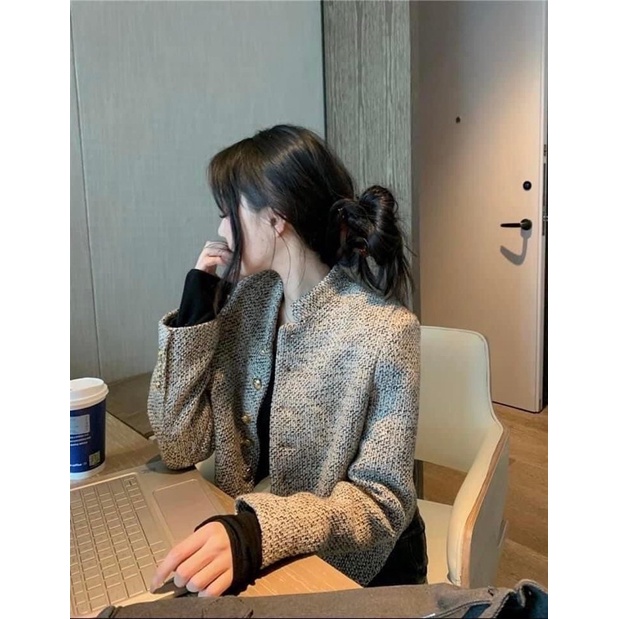 Áo khoác dạ tweed khuy vàng