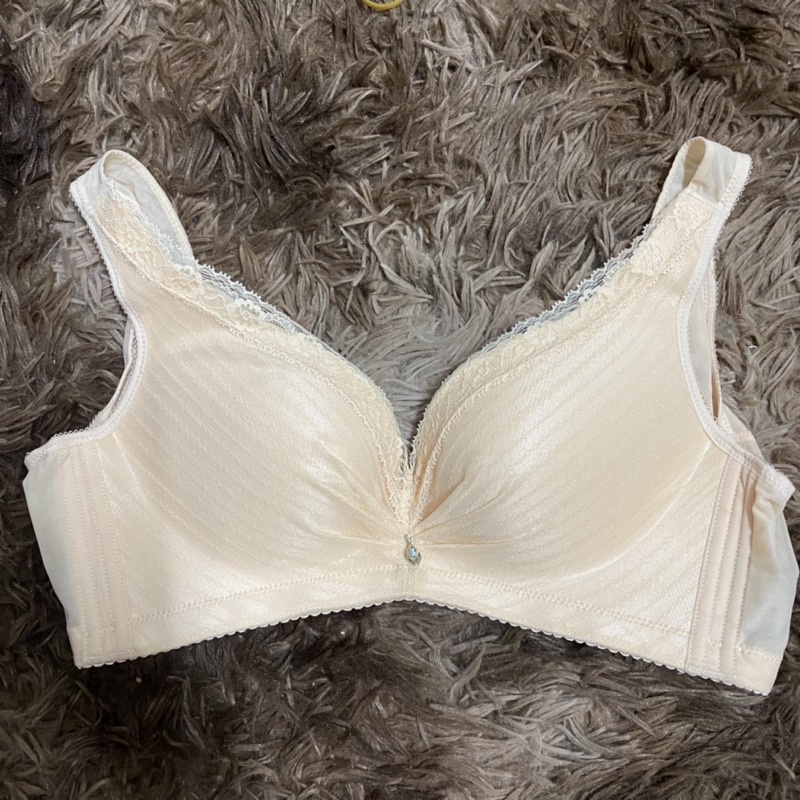 Áo lót,bộ lót xuất khẩu hàng xuất dư form đẹp ,còn thừa mầu và size shop thanh lý xả lỗ | BigBuy360 - bigbuy360.vn