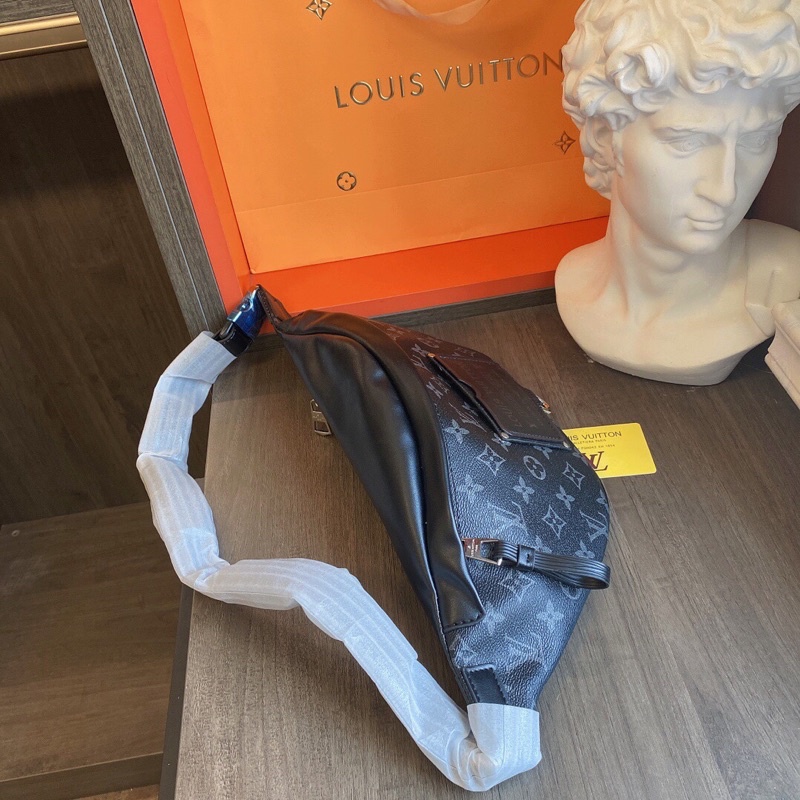 Túi đeo chéo, đeo bụng LV cao cấp 2021