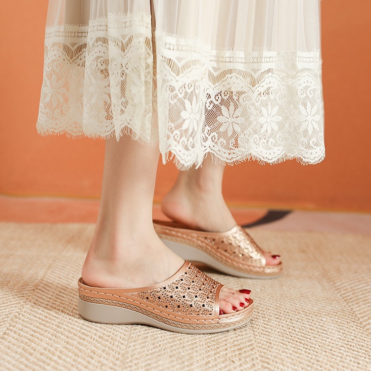 Giày Búp Bê Đế Xuồng Thêu Họa Tiết Xinh Xắn Phong Cách Retro Cho Bạn Gái