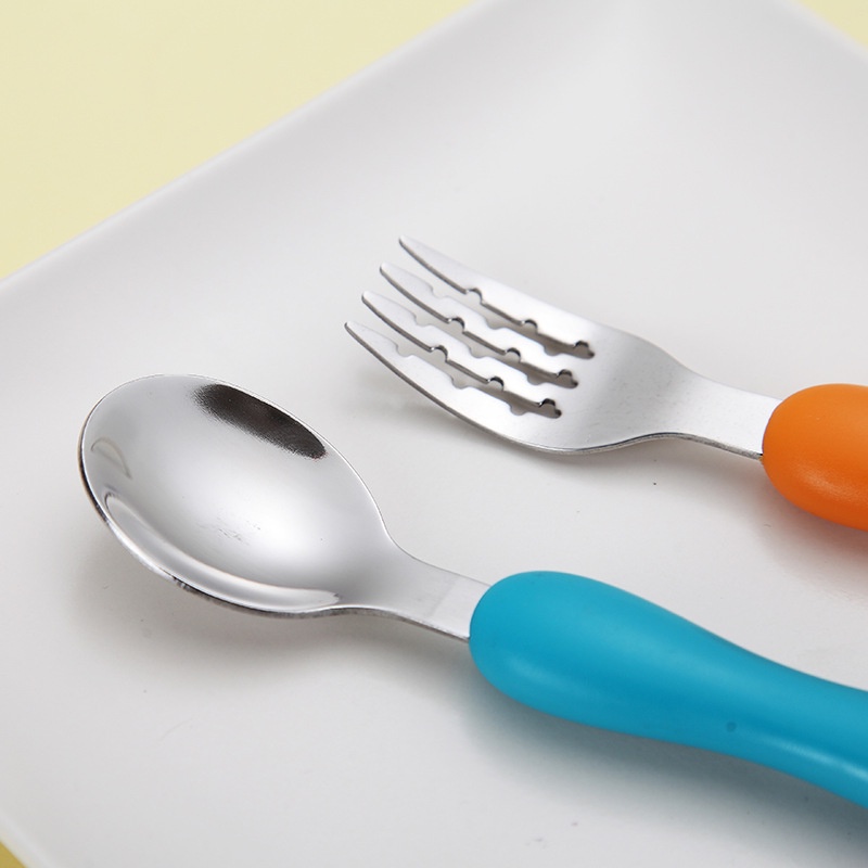 Bộ 4 Món Thìa Dĩa Inox Xuất Nhật Dành Cho Trẻ Em Ăn Dặm Có Cán Nhựa Pp An Toàn Tạo Hình Heo Pepa Cực Cute