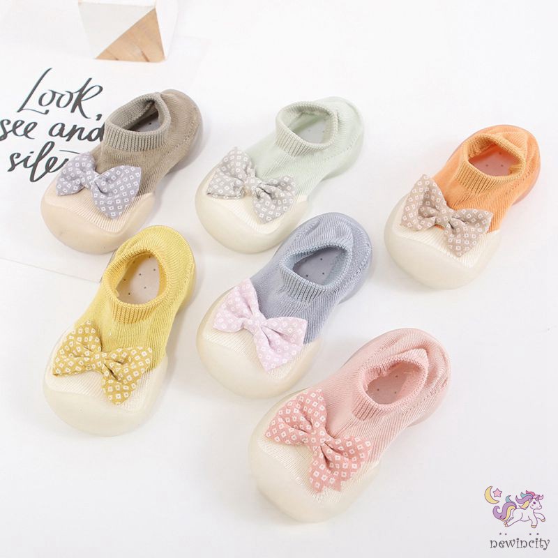 Giày Đế Mềm Đính Nơ Chống Trượt Cho Bé Tập Đi