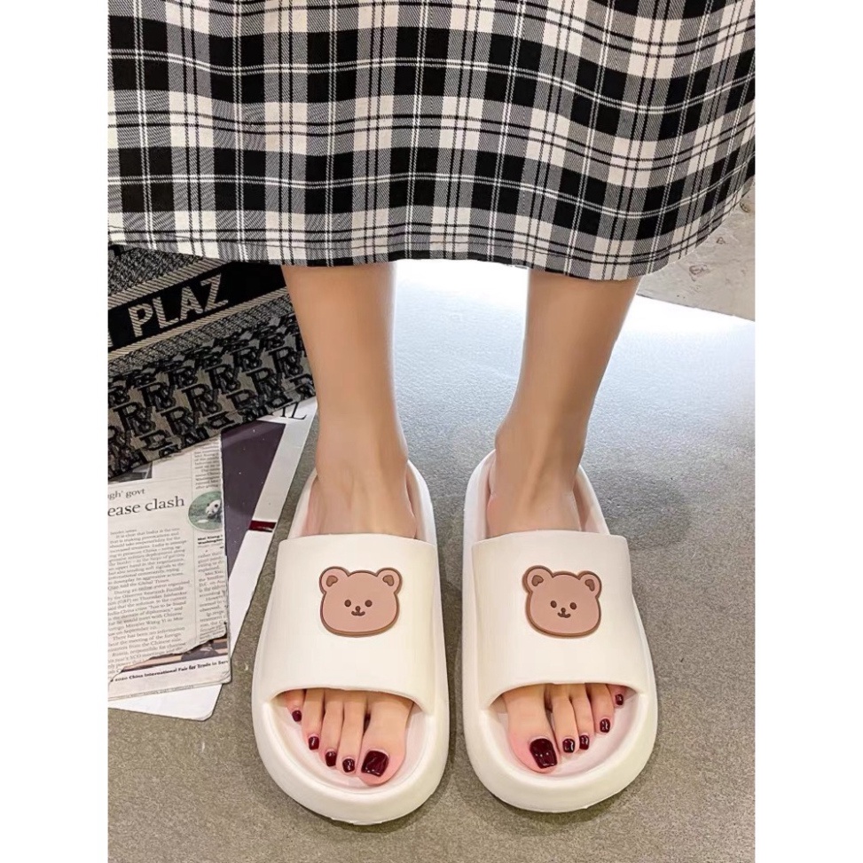 Dép nữ hình gấu xinh ở giữa quai ngang đế bằng in hình ngộ nghĩnh chống nước