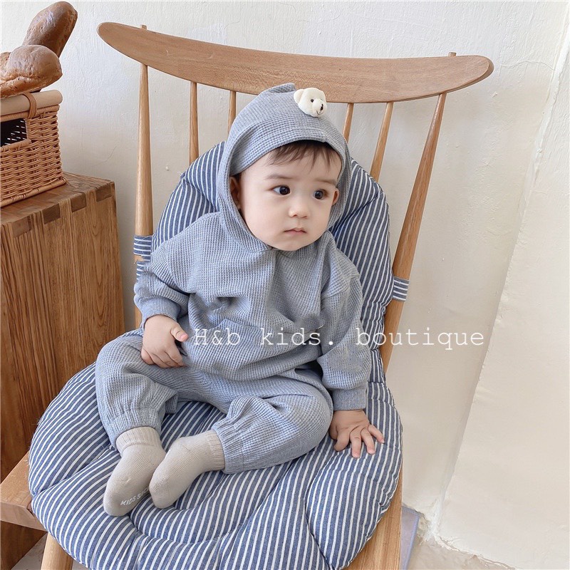 Bộ xốp gắn gấu thật cho bé