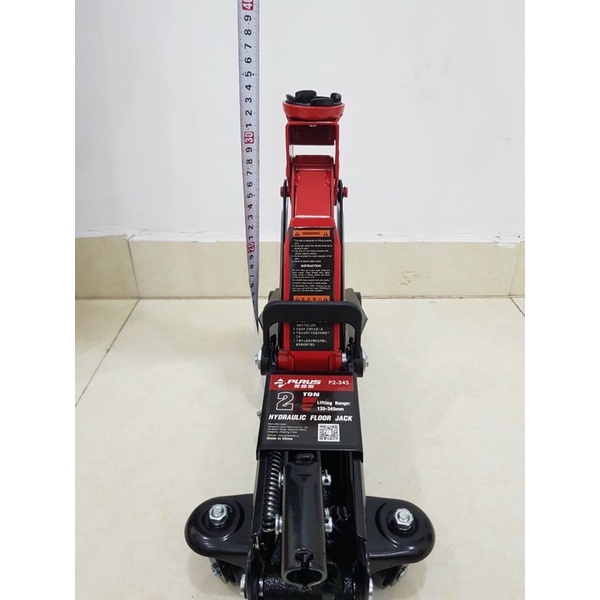 Kích cá sấu 2 tấn